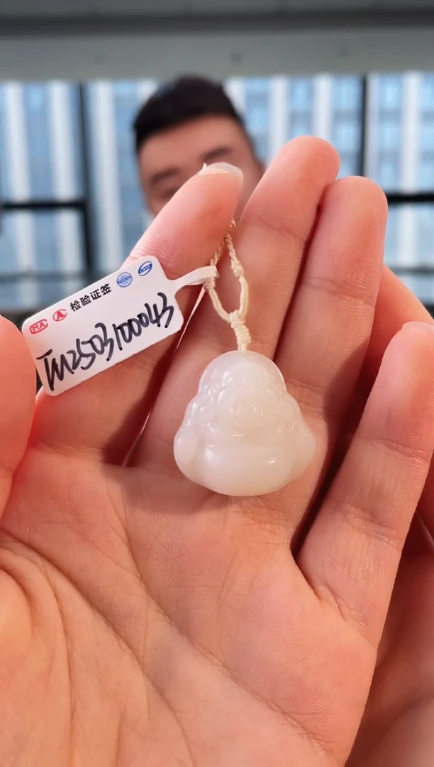 和田玉未镶嵌颈饰佛公 xp