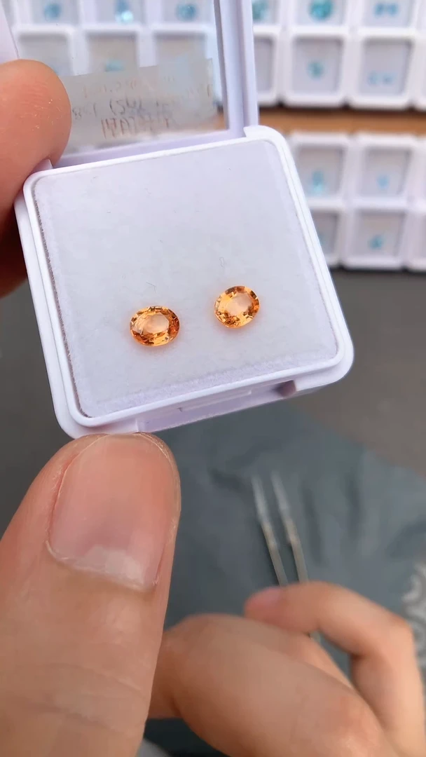 未镶嵌裸石定制石榴石1.68ct 12021