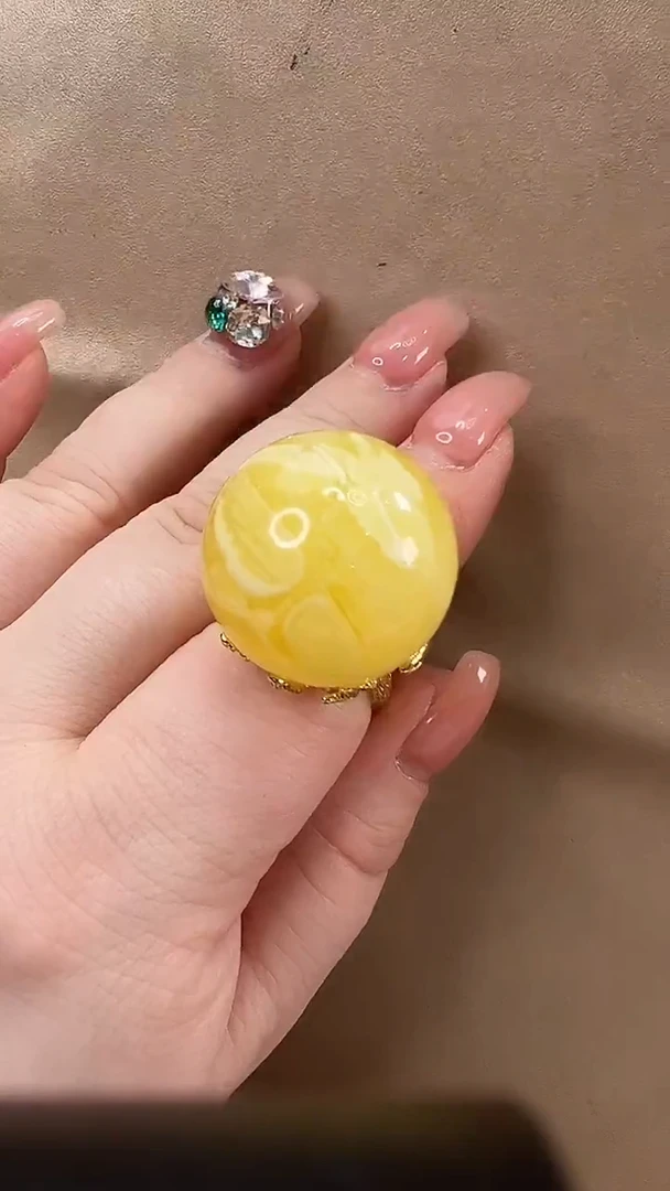 琥珀颈饰未镶嵌戒指