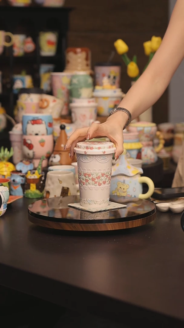 景德镇釉下彩绘设计师款式陶瓷