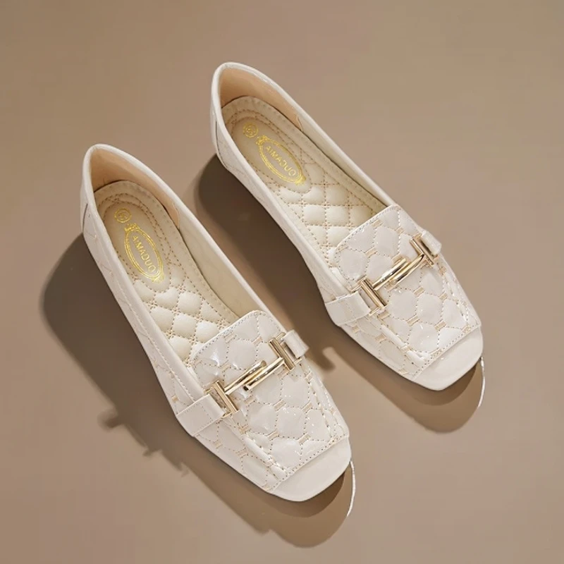 心芘漆皮豆豆鞋夏季休闲百搭一脚蹬浅口防滑平底单鞋软底乐福瓢鞋