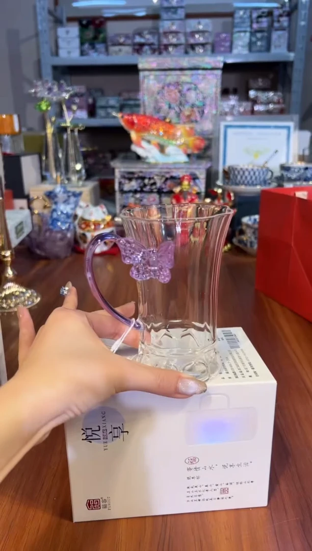 81紫璃杯-紫蝶