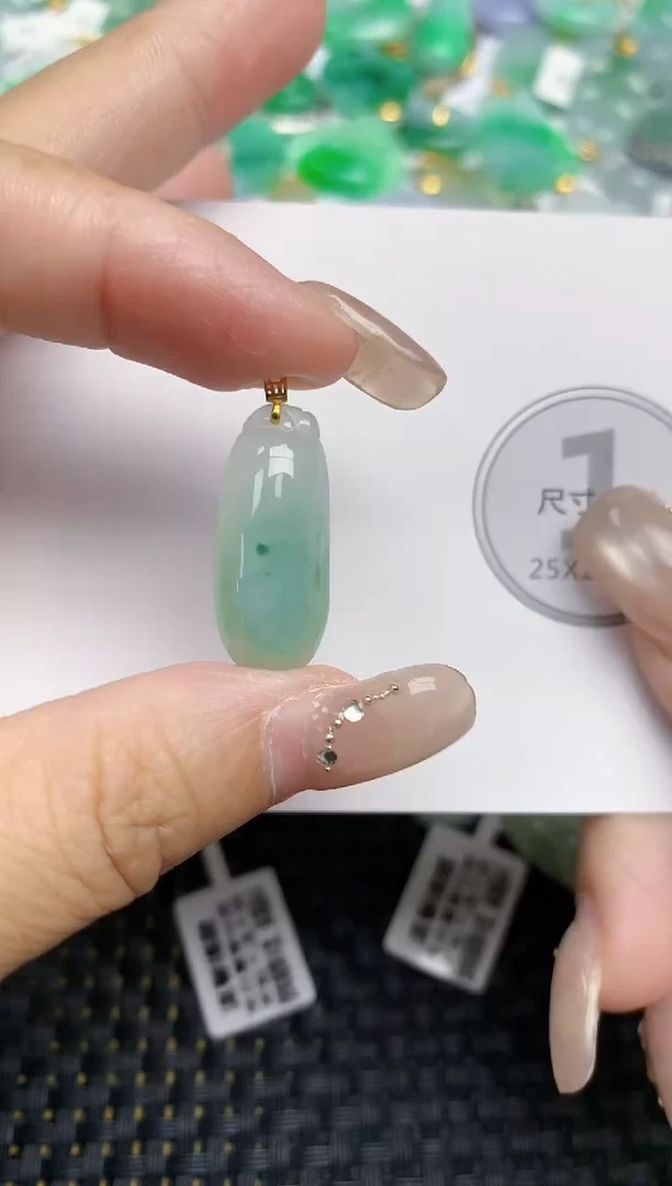 颈饰18K金镶嵌翡翠天然缅甸A货翡翠百元以上9元证书费自理