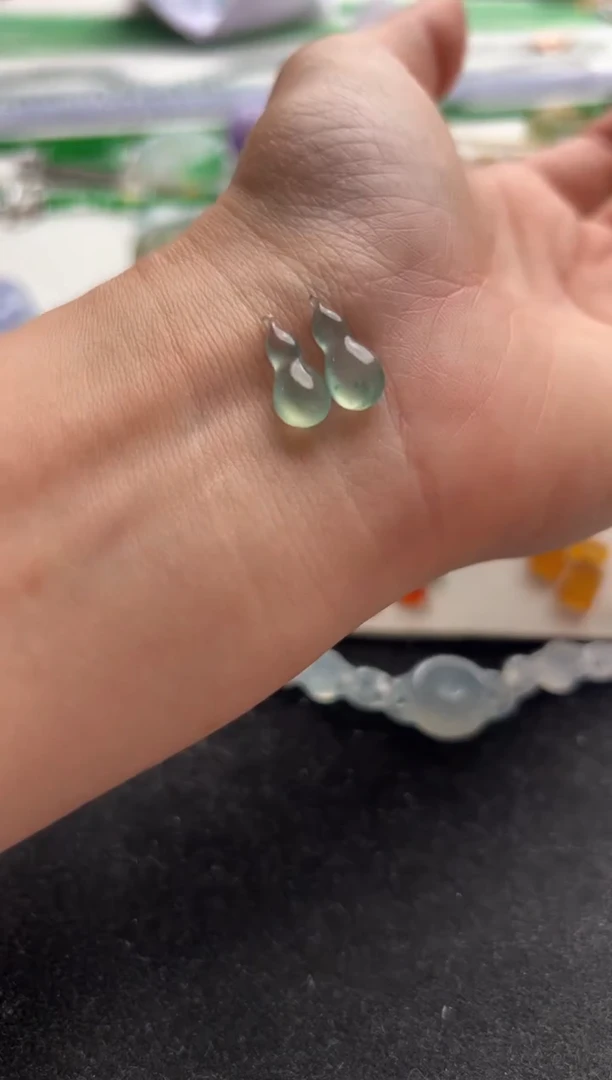 定制翡翠未镶嵌葫芦1980