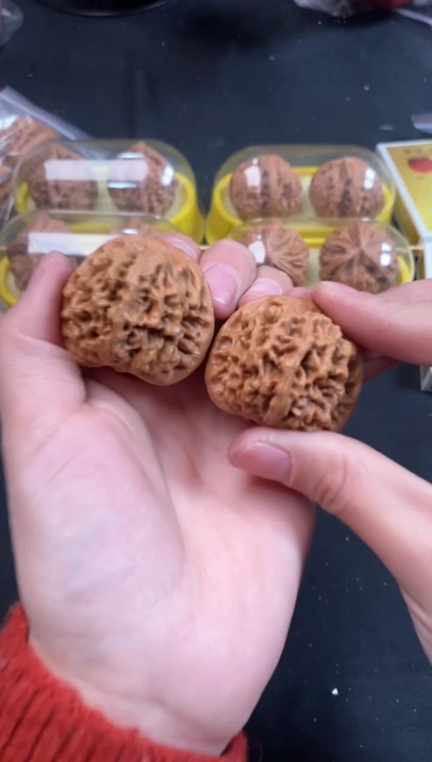 把件文玩核桃秦闷37尺Z764