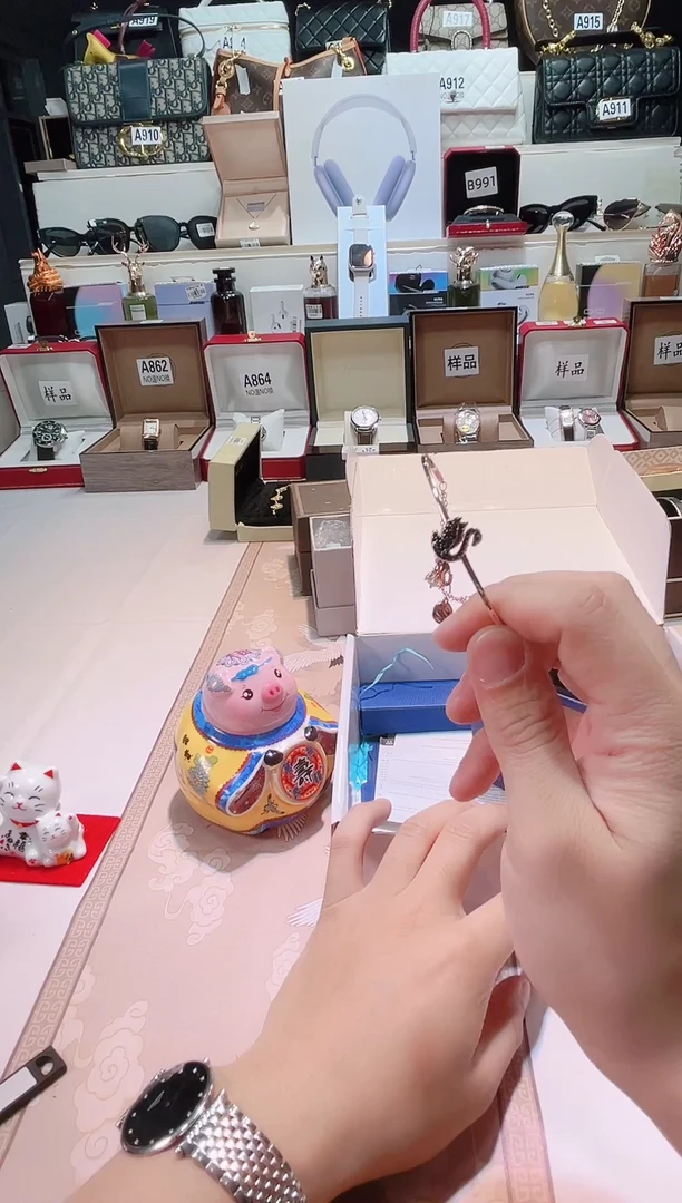 瓷片瓷器 库房到期 全部地板价@@1