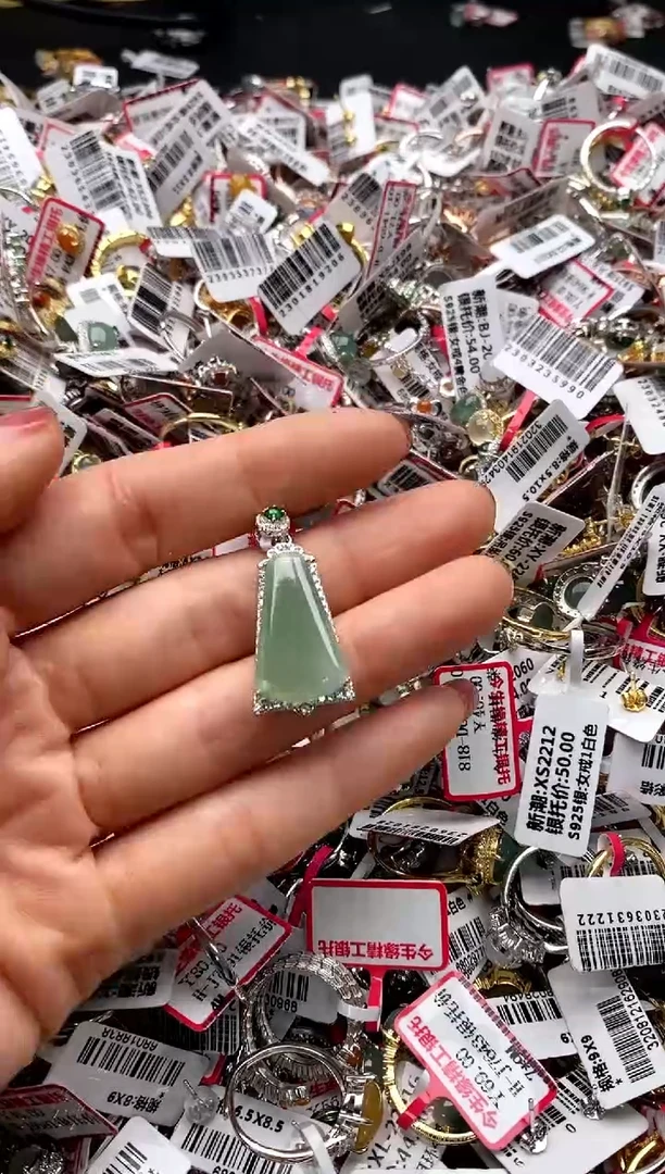 【闪购商品】翡翠戒指银S925镶嵌555555     1