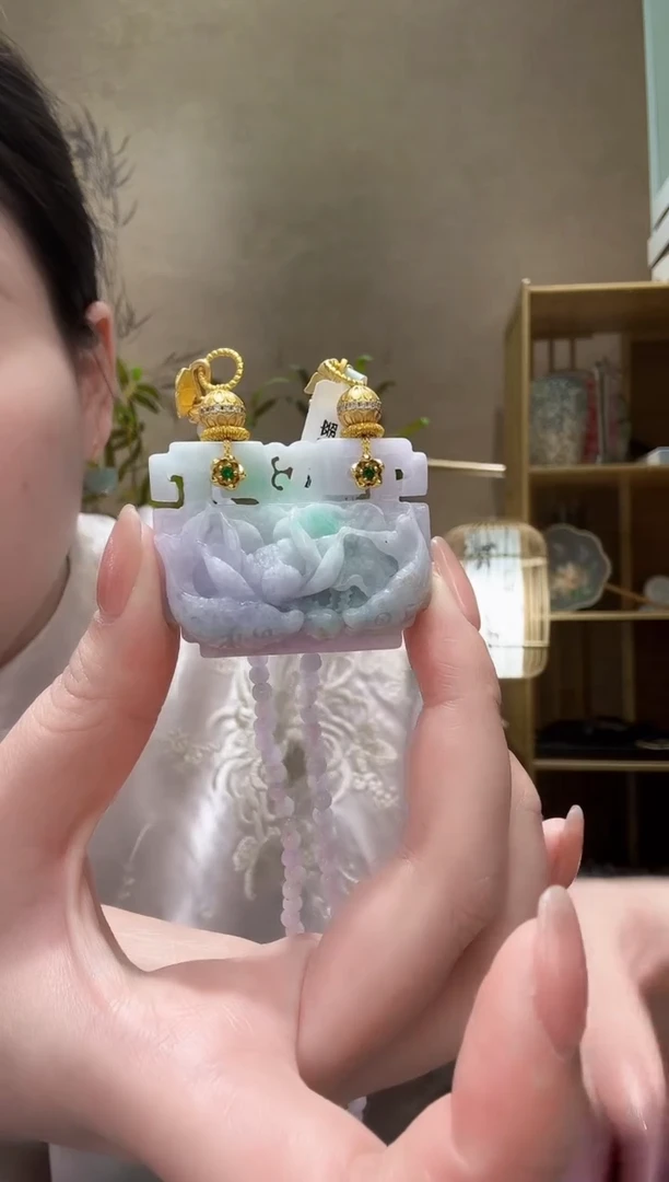 【闪购商品】翡翠颈饰未镶嵌吊坠