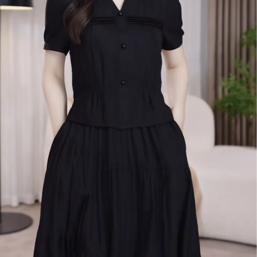 中长裙修身优雅连衣裙气质黑色显瘦面料裙子赫本风小个子女装减龄