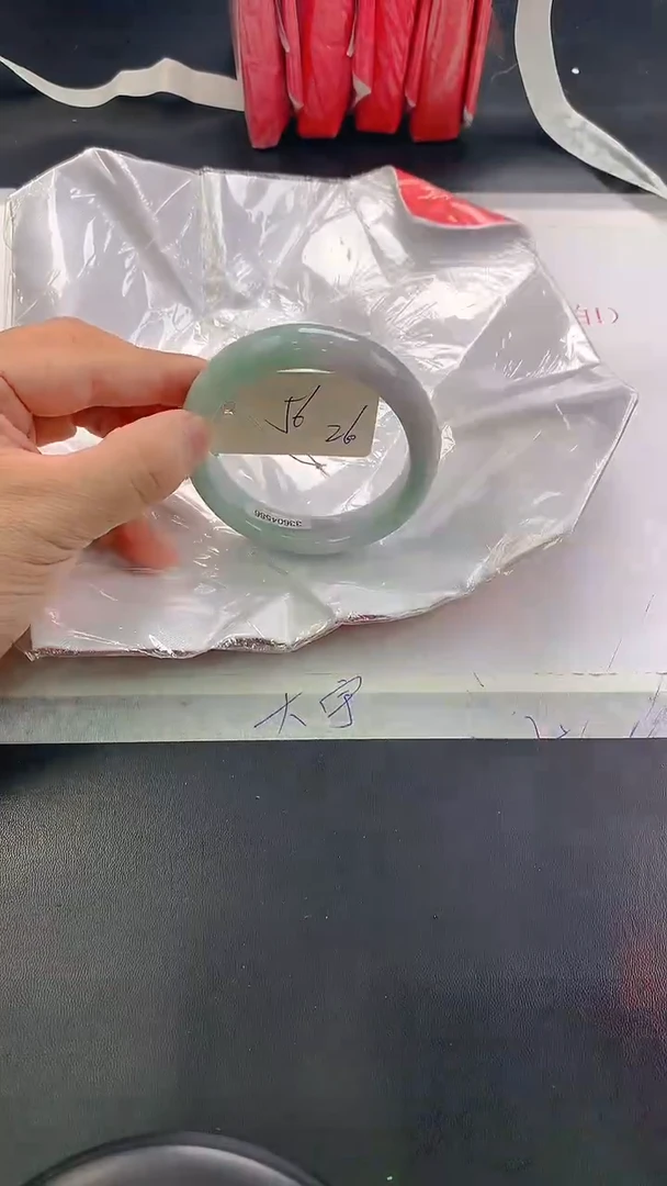 未镶嵌手镯翡翠26