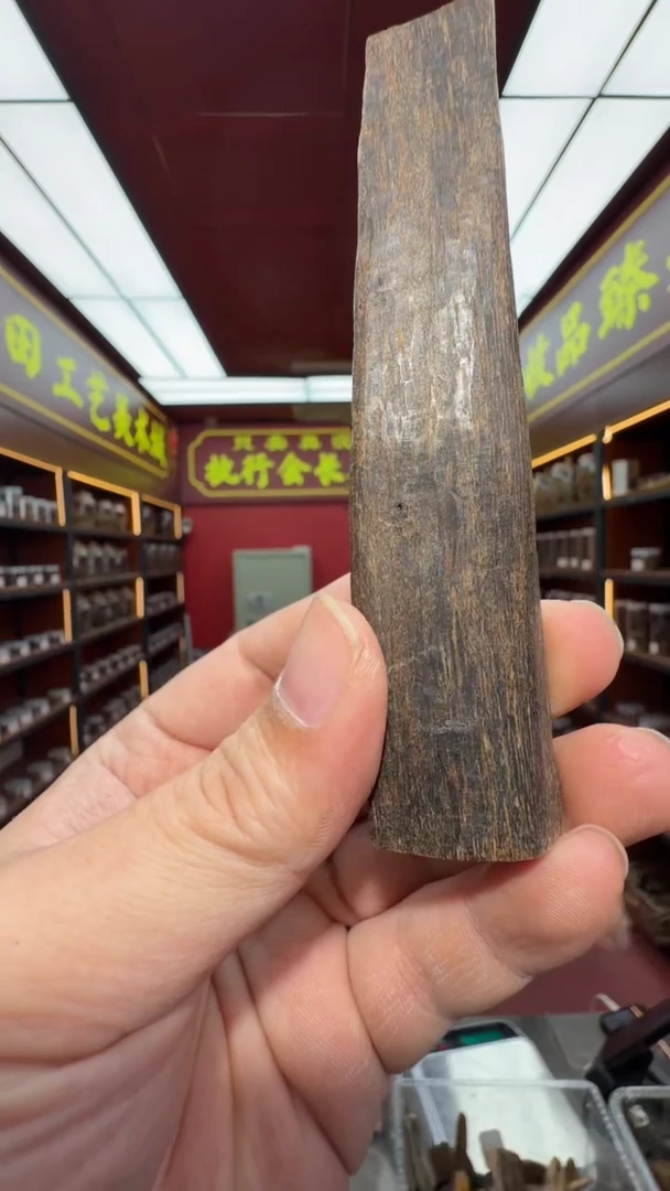 沉香吊坠多样性发一