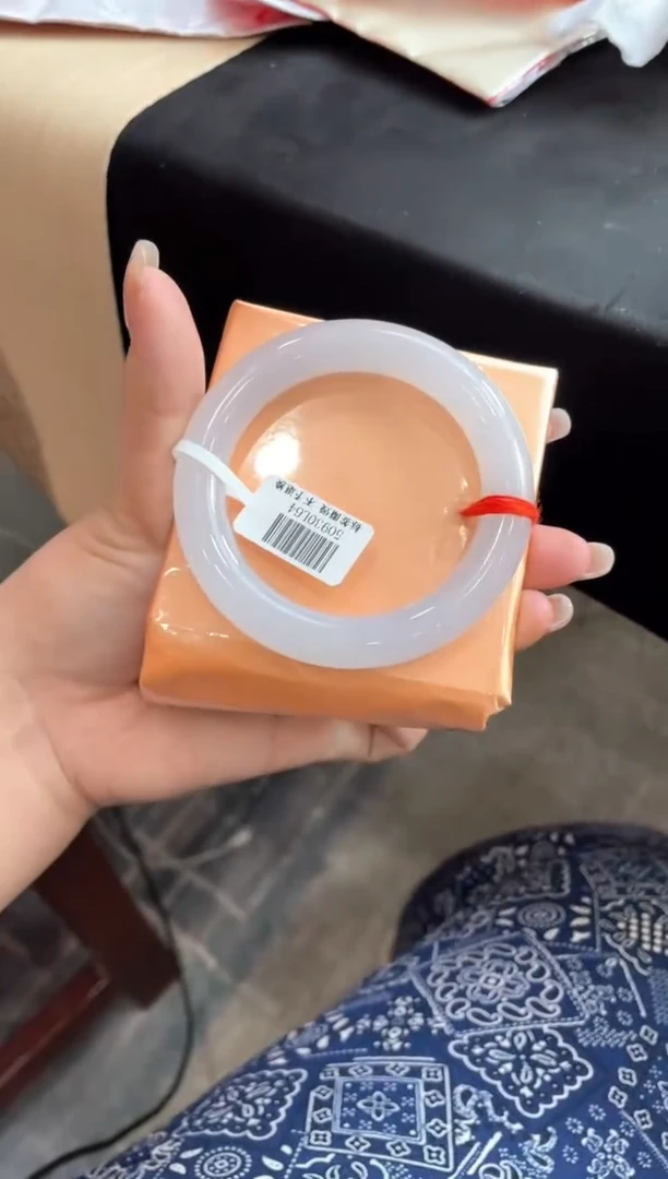 未镶嵌手镯翡翠三天鉴赏期