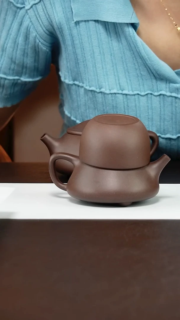 茶壶紫砂飞*底槽青微瑕200毫升