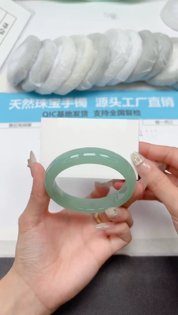 未镶嵌手镯石英质玉101-60.2