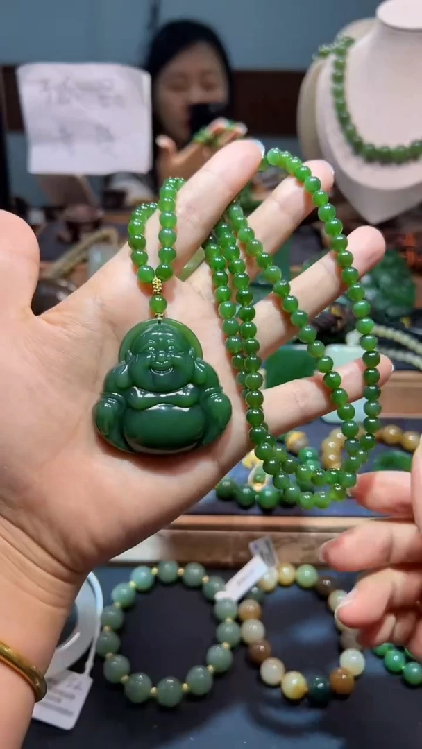 颈饰未镶嵌和田玉1