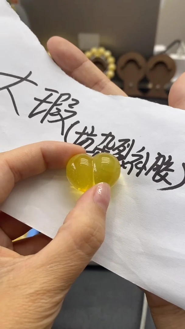 琥珀未镶嵌珠宝奇石2059