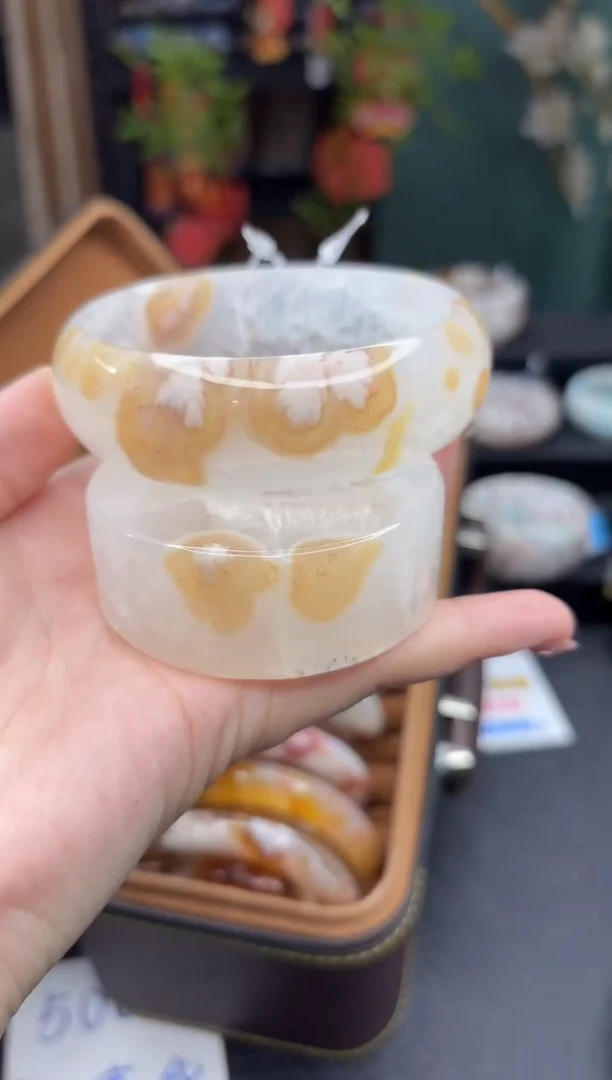 【闪购商品】石英质玉手镯未镶嵌718（66圈赠送镯心）