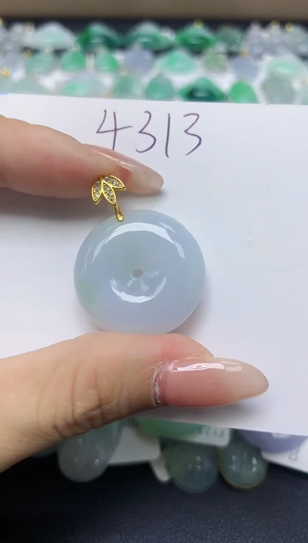 翡翠未镶嵌颈饰天然缅甸翡翠A货