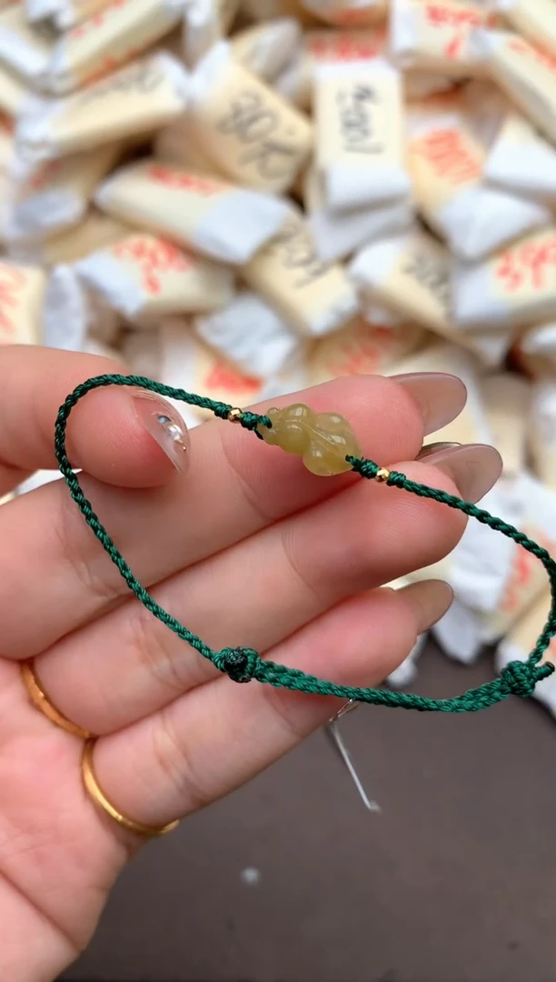 【闪购商品】翡翠手绳未镶嵌 —