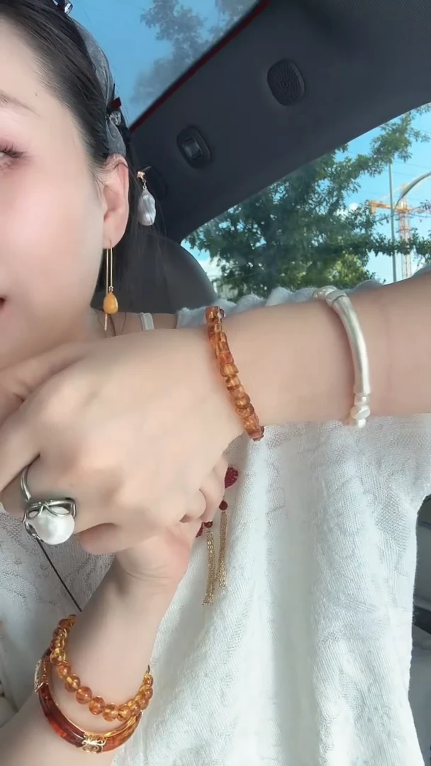 琥珀（花珀）银S925镶嵌耳饰随形手串