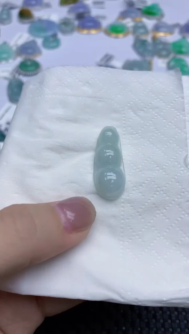 【闪购商品】翡翠颈饰18K金镶嵌天然翡翠A货