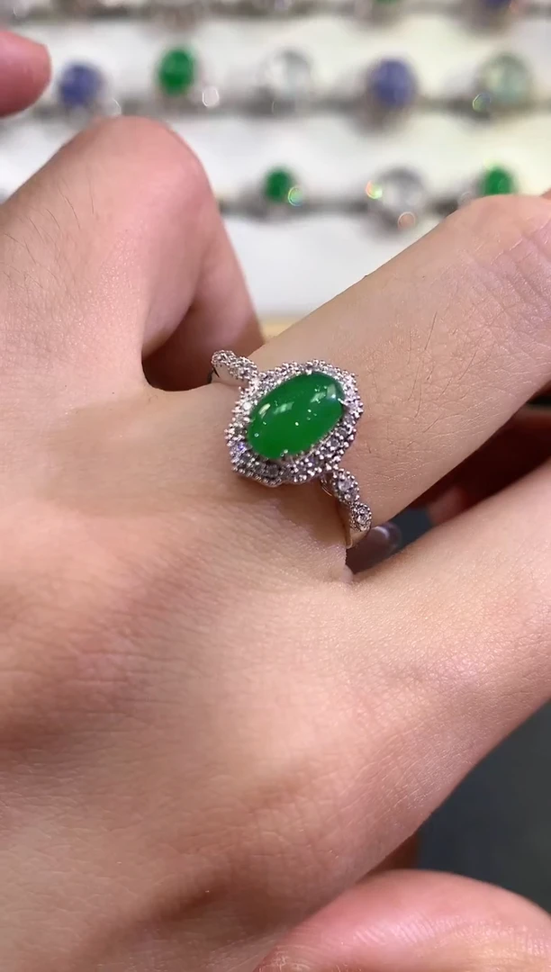 翡翠戒指18K金镶嵌B45春日珠宝