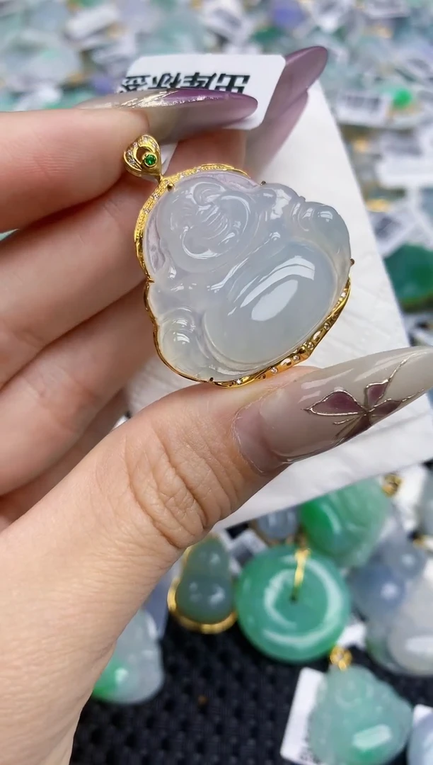 翡翠挂件18K金镶嵌127    天然翡翠A货