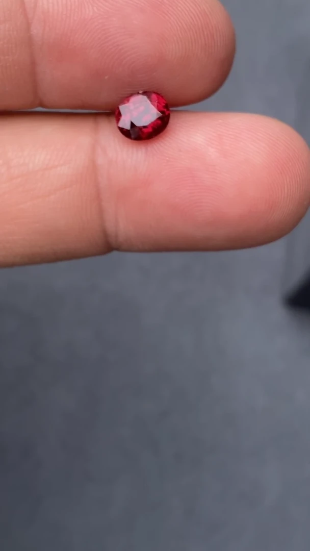 【闪购商品】红宝石1.06CT未镶嵌----------