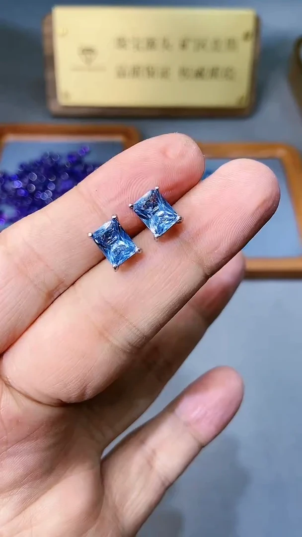 【闪购商品】海蓝宝石耳饰银S925镶嵌354