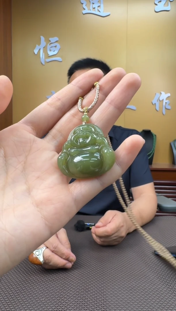 和田玉未镶嵌颈饰挂件多样性，发一