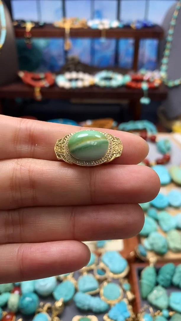 18K金镶嵌绿松石挂件水波纹