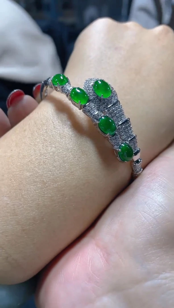 【闪购商品】定制翡翠未镶嵌天然A货翡翠假一罚四（多样性）