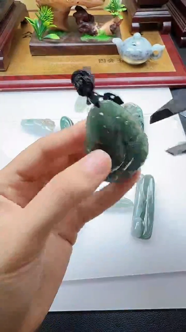 吊坠(不含链)未镶嵌翡翠1