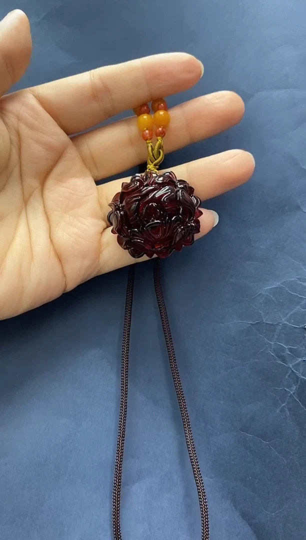 裸石琥珀未镶嵌吊坠