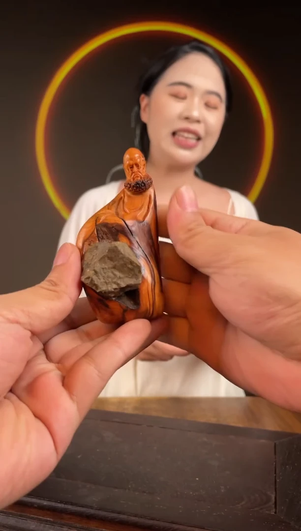 柏木（崖柏）手工摆件,先抢先得! 编号:142