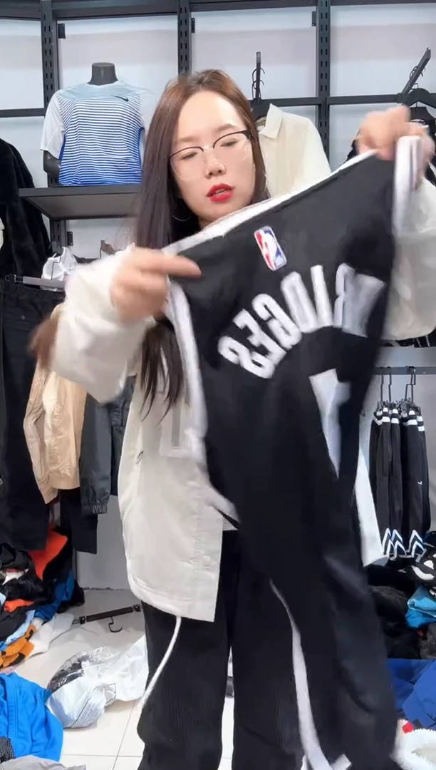 2124编码  瑕疵直播间过款为准 尺码