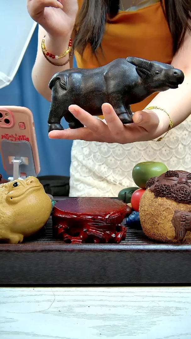 宜兴紫砂手工水牛