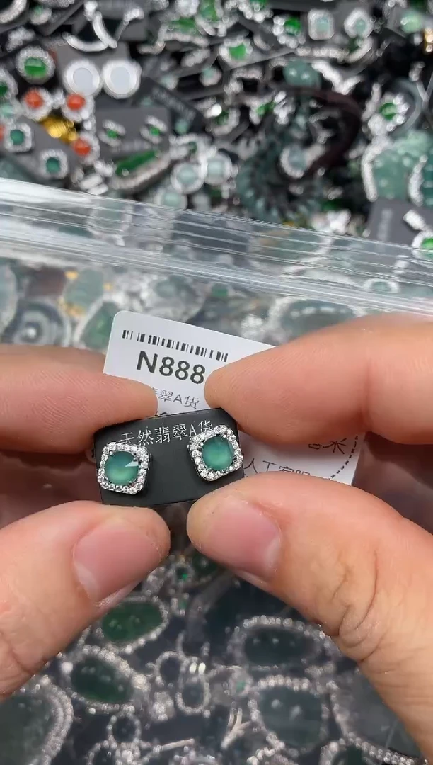 翡翠未镶嵌颈饰N888耳钉