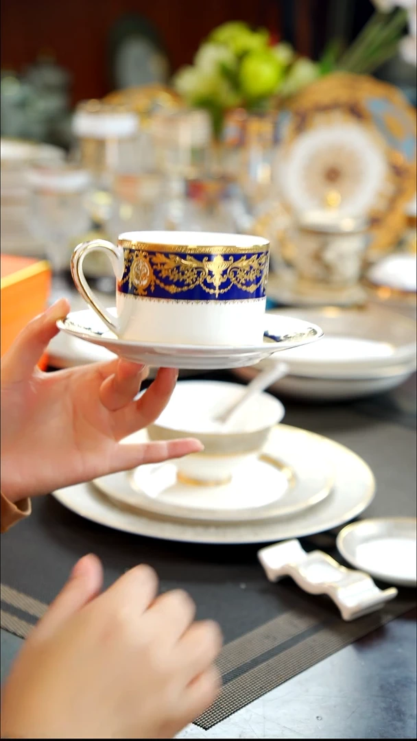 瓷片咖啡杯碟  1套