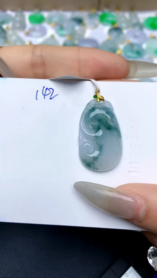 【闪购商品】翡翠颈饰18K金镶嵌天然A货翡翠