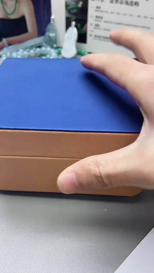 和田玉未镶嵌颈饰吊坠