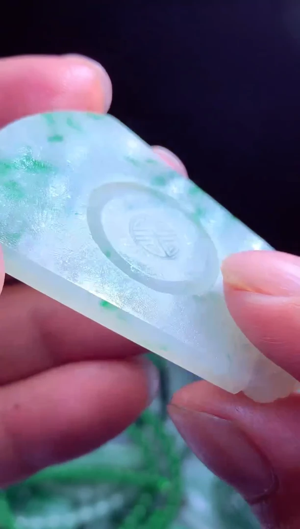 定制翡翠未镶嵌翡翠毛货定制