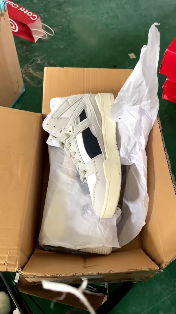 彪马时尚休闲运动鞋39M  MM103