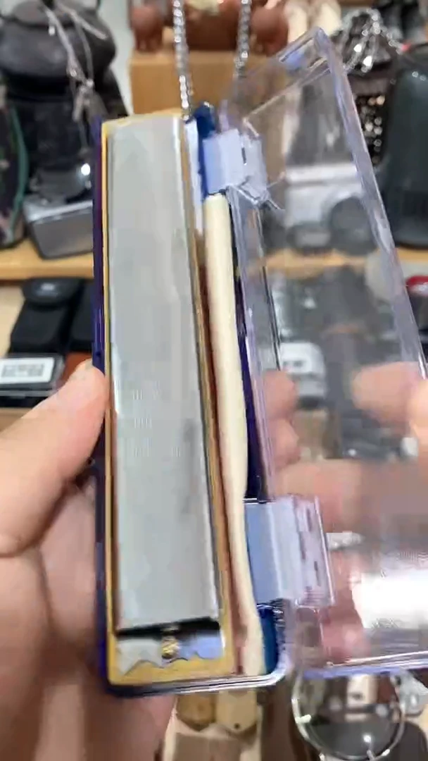 瓷片闪购商品  如图所示