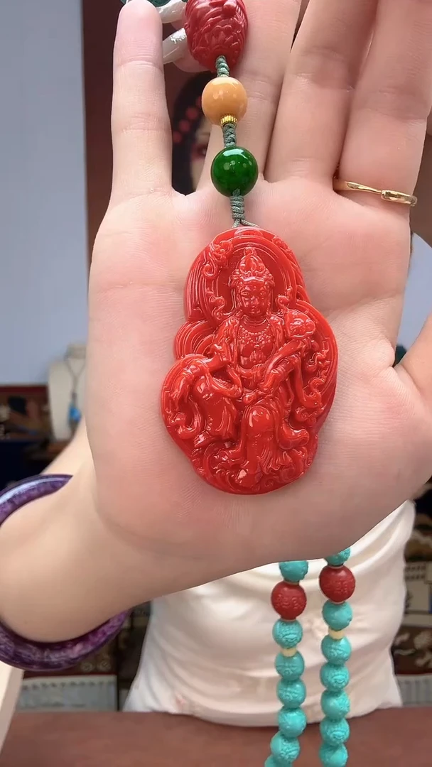 非金属珐琅橘红色 精致雕刻吊坠