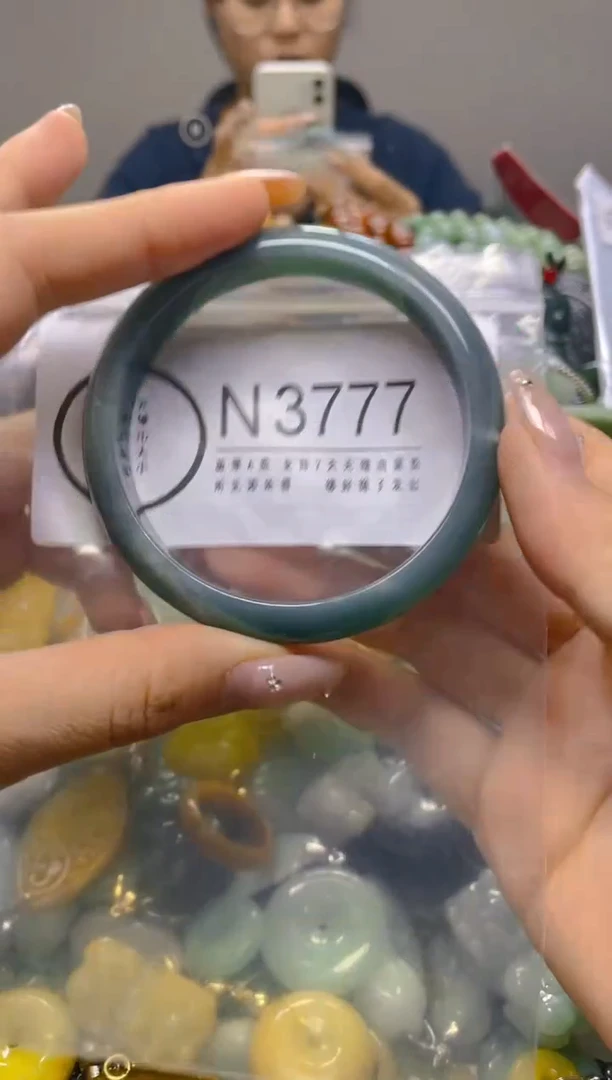 颈饰未镶嵌翡翠57.7/N/翡翠A货，一件也是批发价