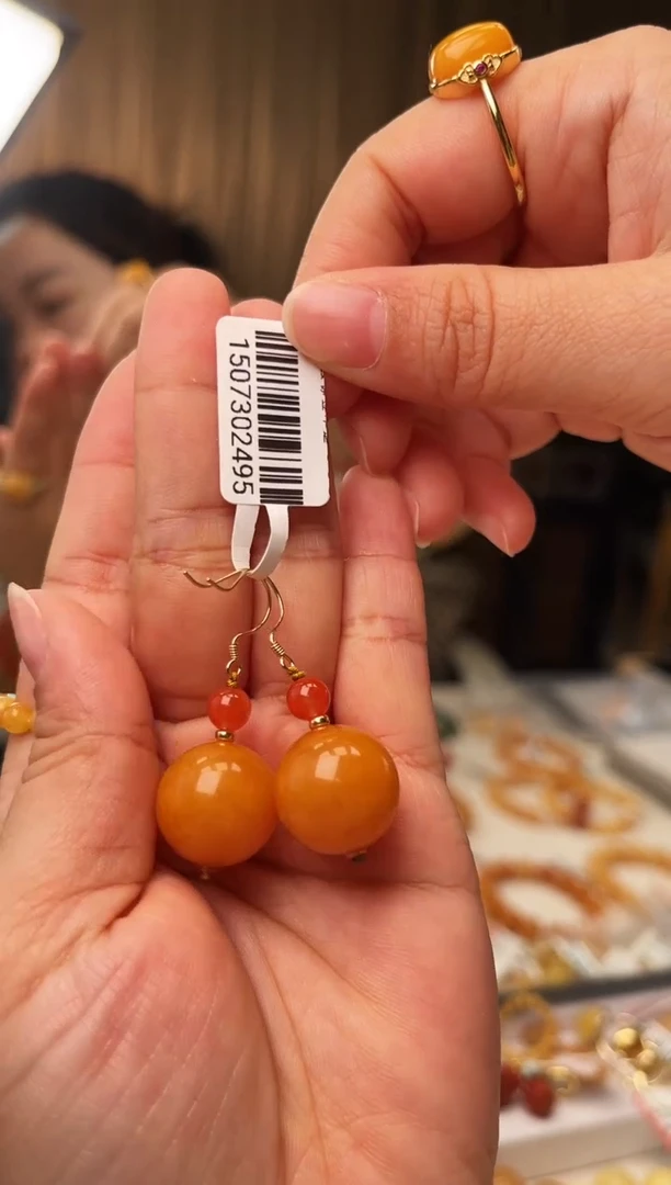 手串琥珀未镶嵌耳钩