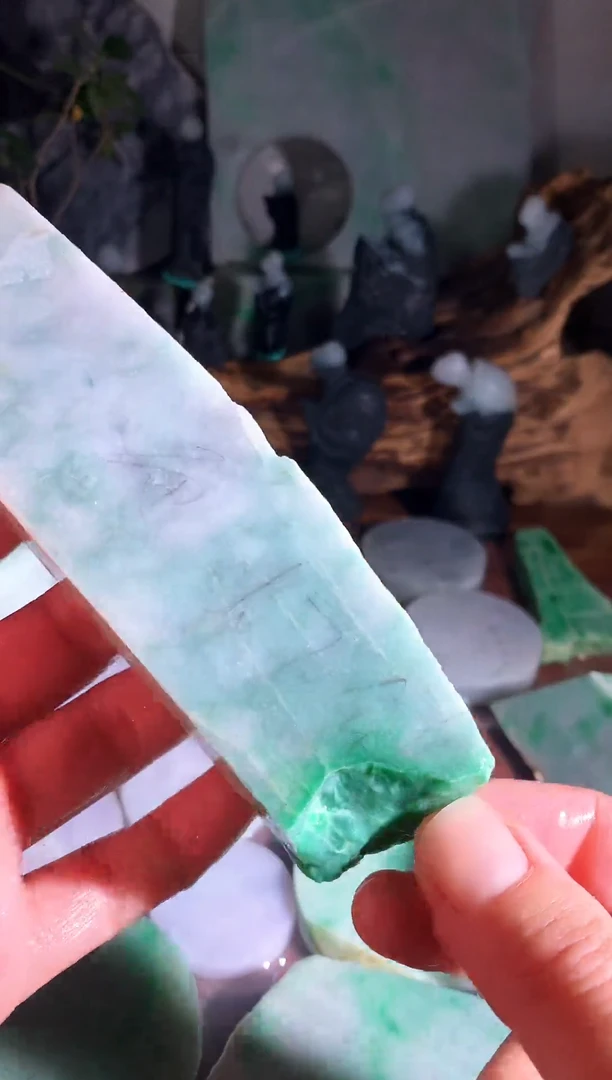 【闪购商品】翡翠吊坠(不含链)未镶嵌46