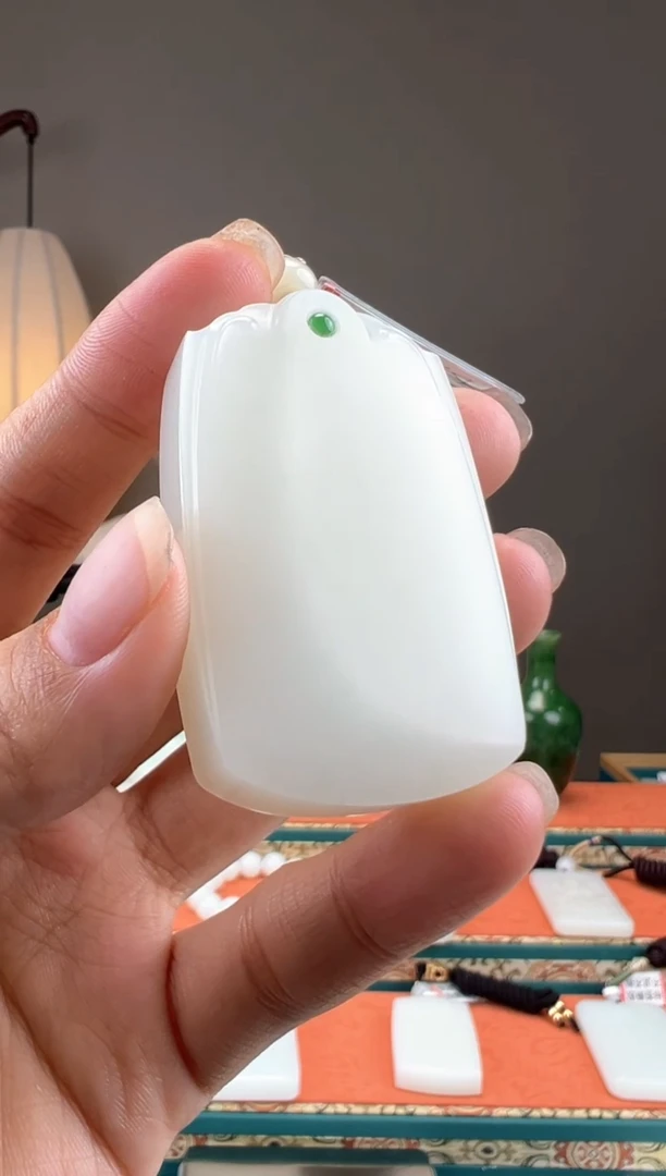 【闪购商品】和田玉颈饰未镶嵌1