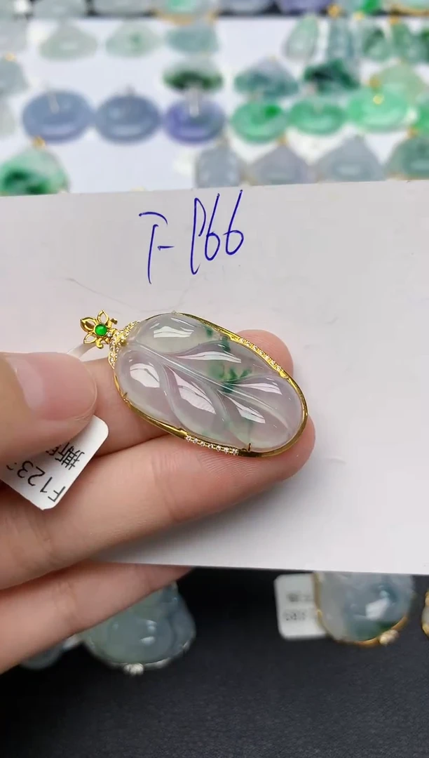 颈饰18K金镶嵌翡翠天然缅甸A货翡翠百元以上9元证书费自理